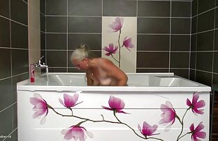 XXX くそったれの破壊を共有し、これらの超熱い人形のために交換する。 女性 専用 エッチ 動画