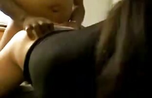 XXX 恥ずかしがり屋と神経質な赤毛のおしっこ外 エロ 動画 女性 むけ